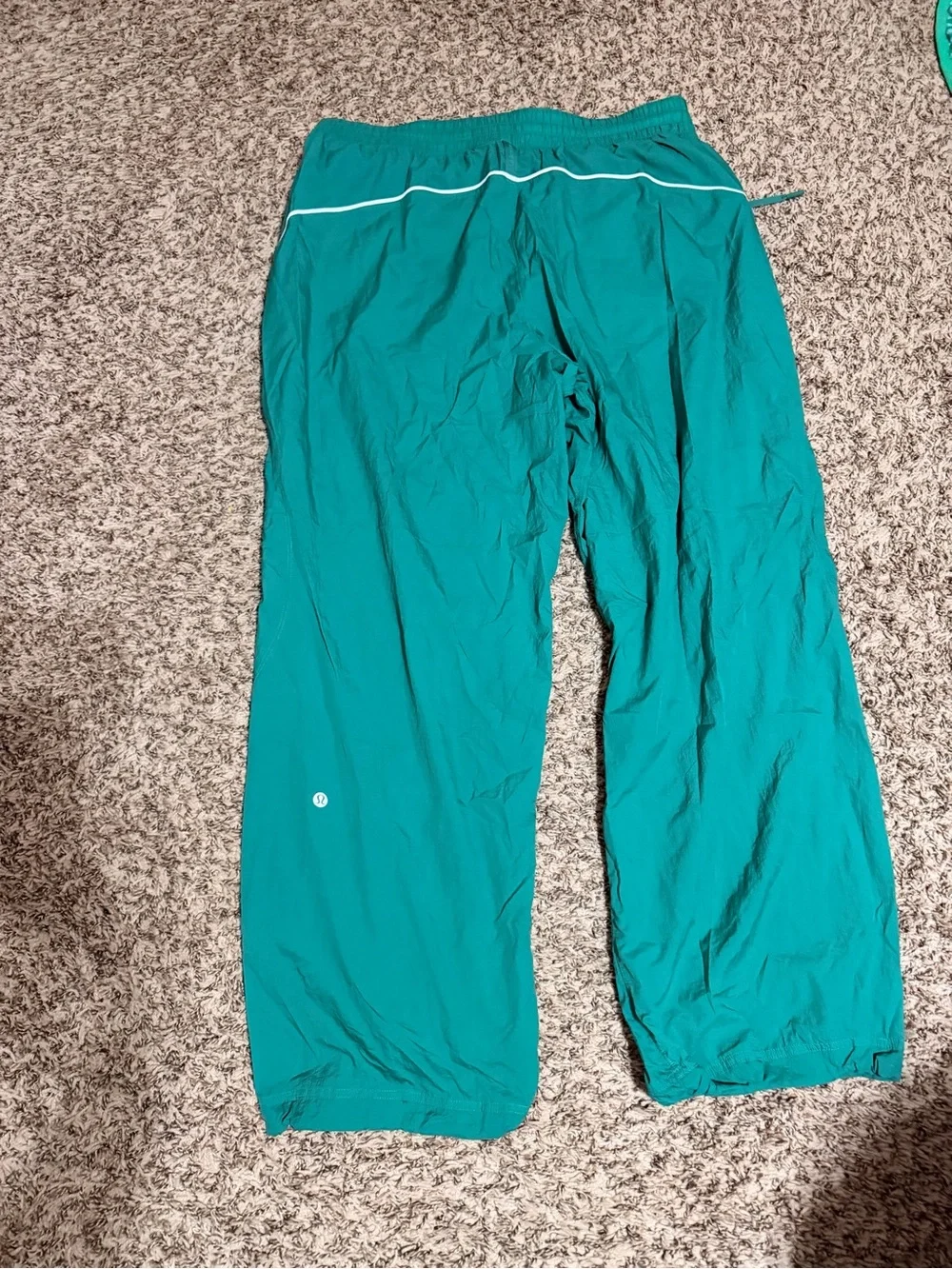 License to Train Mid-Rise Lightweight Joggers